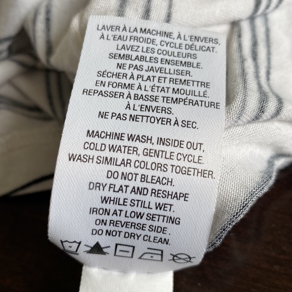 Reitmans XS t shirt - Picture 3 of 3